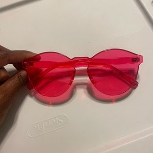 **NEVER WORN** reddish pinkish tinted rounded women sunglasses